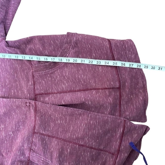 Lululemon Find Your Centre Wrap - Picture 14 of 15